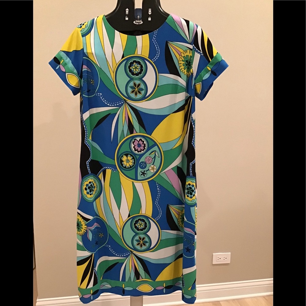 Dress Size 14. Like new condition